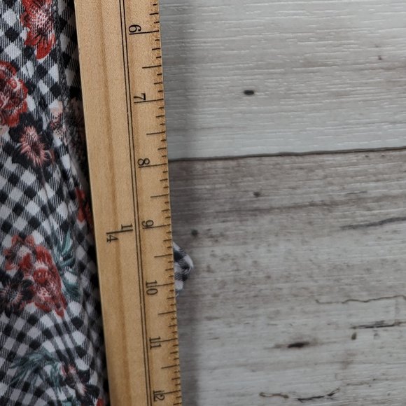 Carmen* Women's Short Sleeve Boat Neck 3 Keyhole Neckline Straight Hem Blouse~2X - Picture 9 of 12